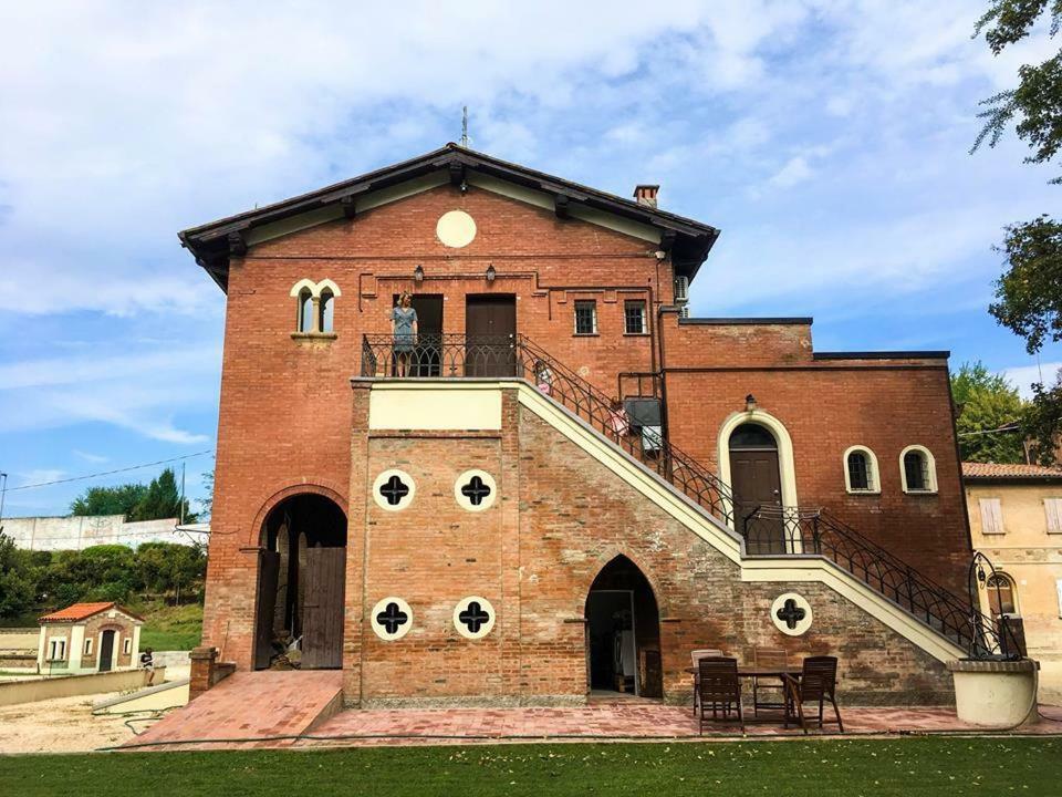 Borgo Sartoni Case Vacanze Appartamenti In Affitto Bolonia Exterior foto